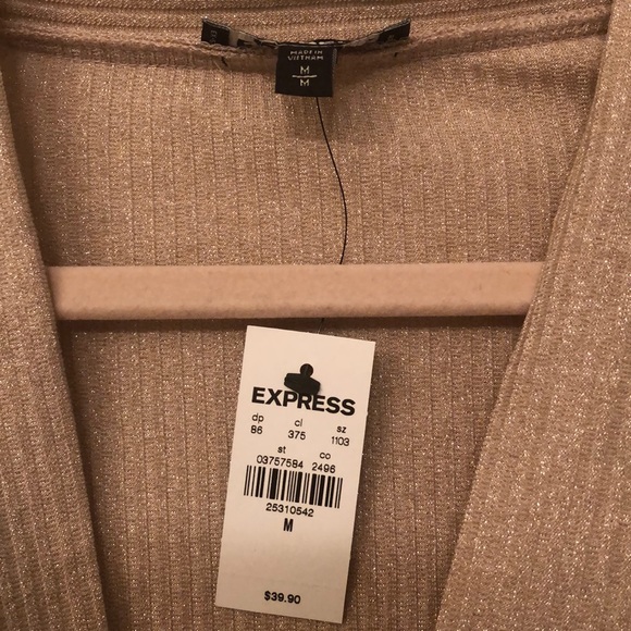 Express gold wrap top - Picture 2 of 4